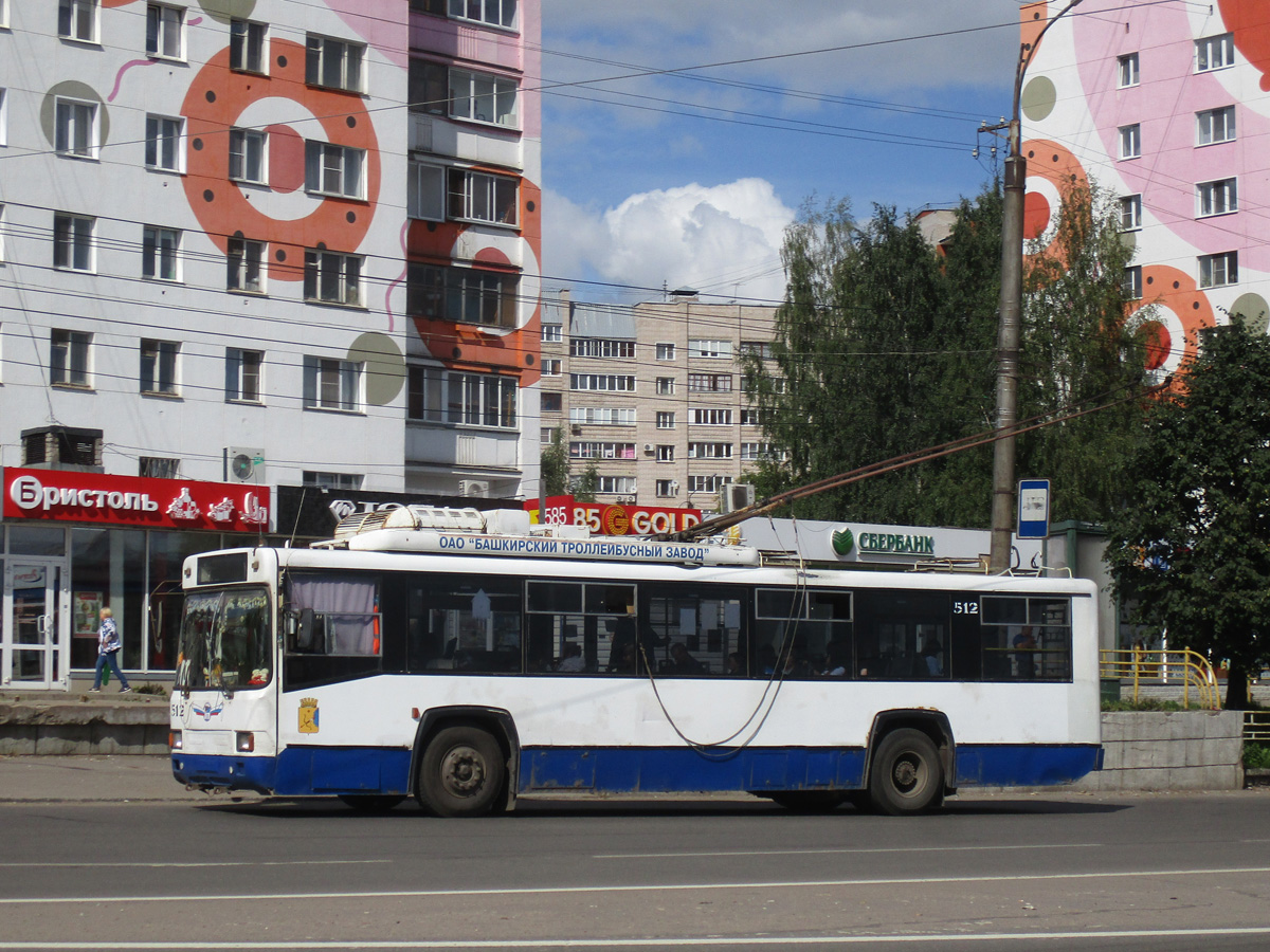 Киров, БТЗ-52764Р № 512