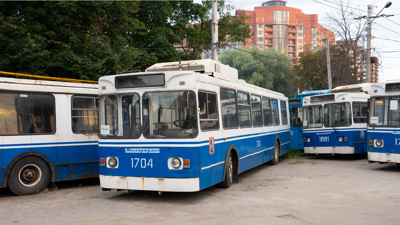 Рязань, ЗиУ-682ГМ1 (с широкой передней дверью) № 2042 Рязань, ЗиУ-682ГМ1 (с широкой передней дверью) № 2042