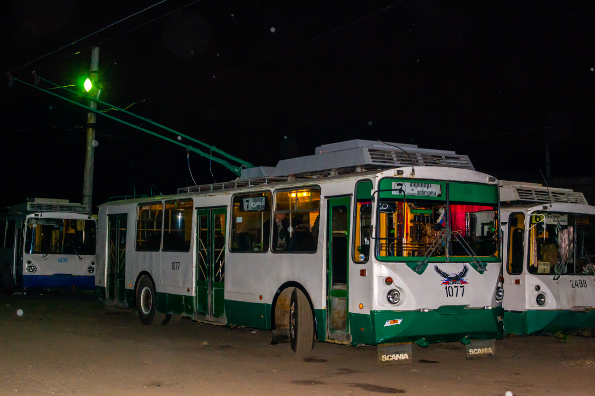 Пенза, ВЗТМ-5284 № 1077