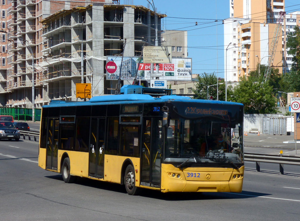 Киев, ЛАЗ E183D1 № 3912