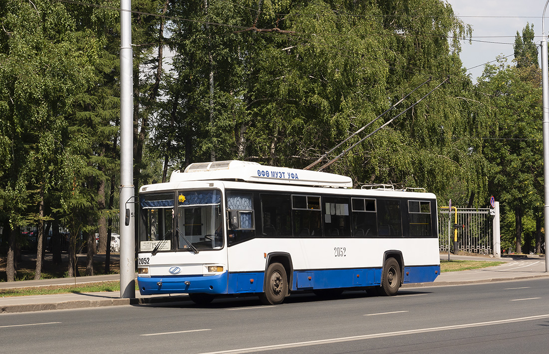 Уфа, БТЗ-52767 № 2052