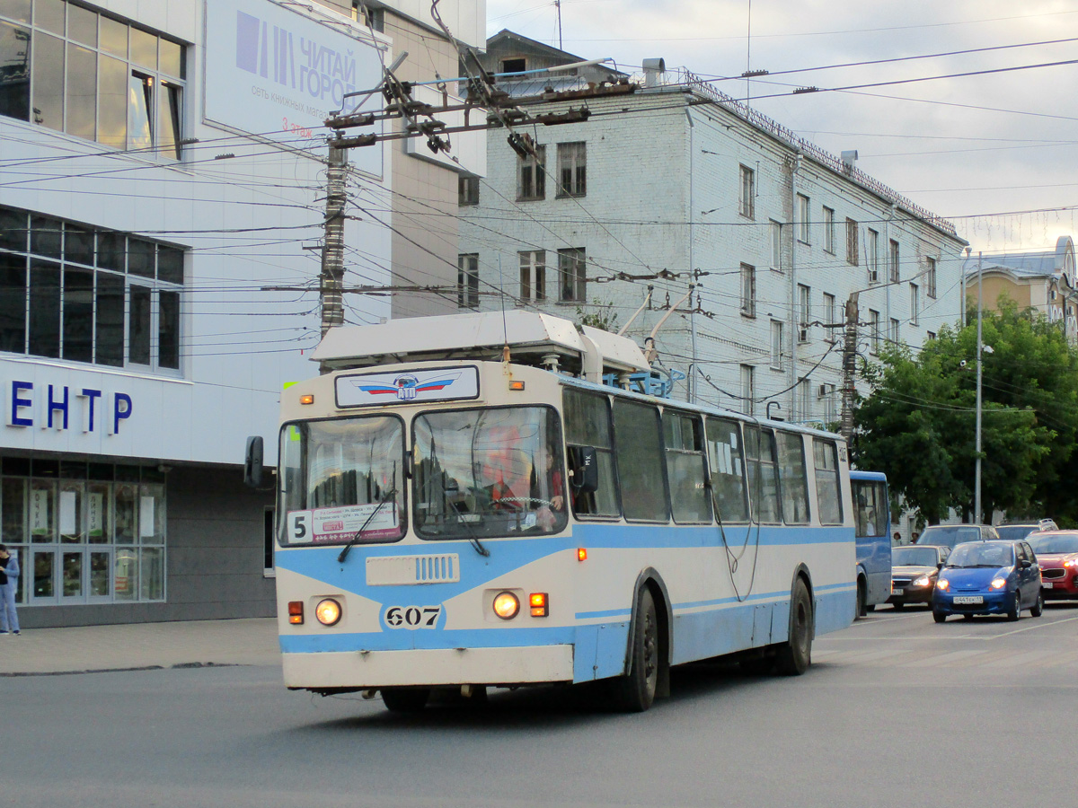 Киров, ЗиУ-682 КР Иваново № 607