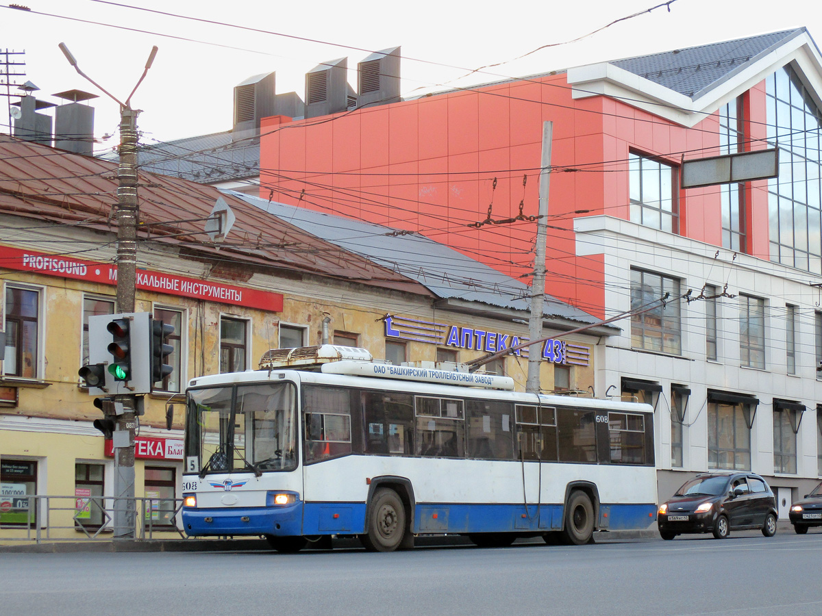 Kirow, BTZ-52768A Nr. 608