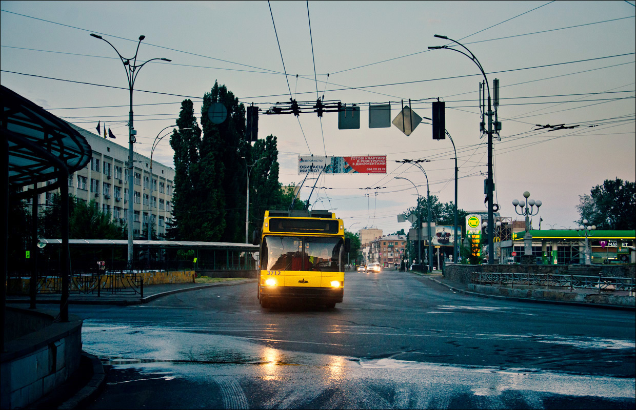 Киев, MAZ-103T № 3712