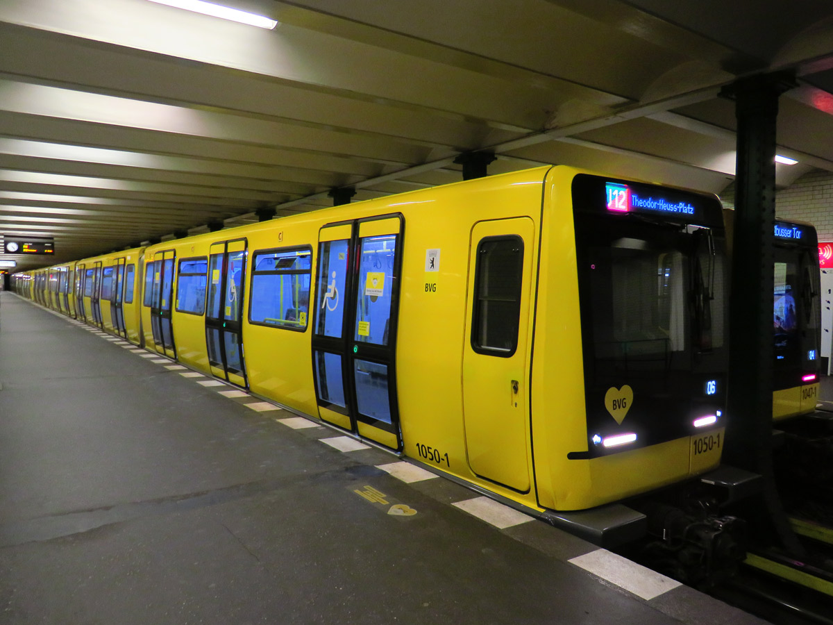 Берлін, BVG IK18 № 1050-1