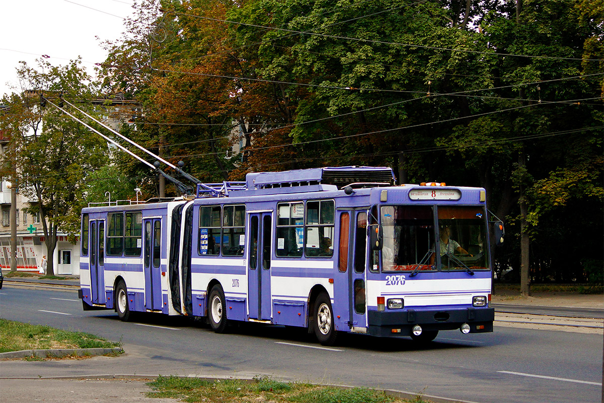 Днепр, ЮМЗ Т1 № 2076