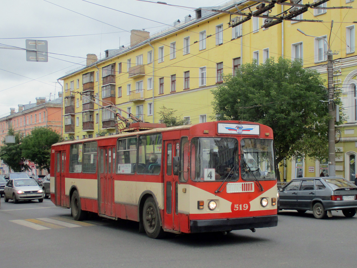 Kirov, ZiU-682G [G00] č. 519