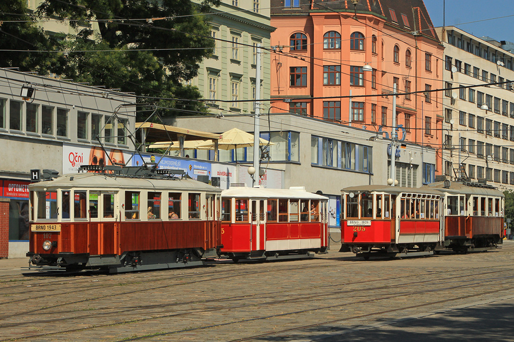 Брно, KPS mv6.3 № 107; Брно, Stauding Type m № 205