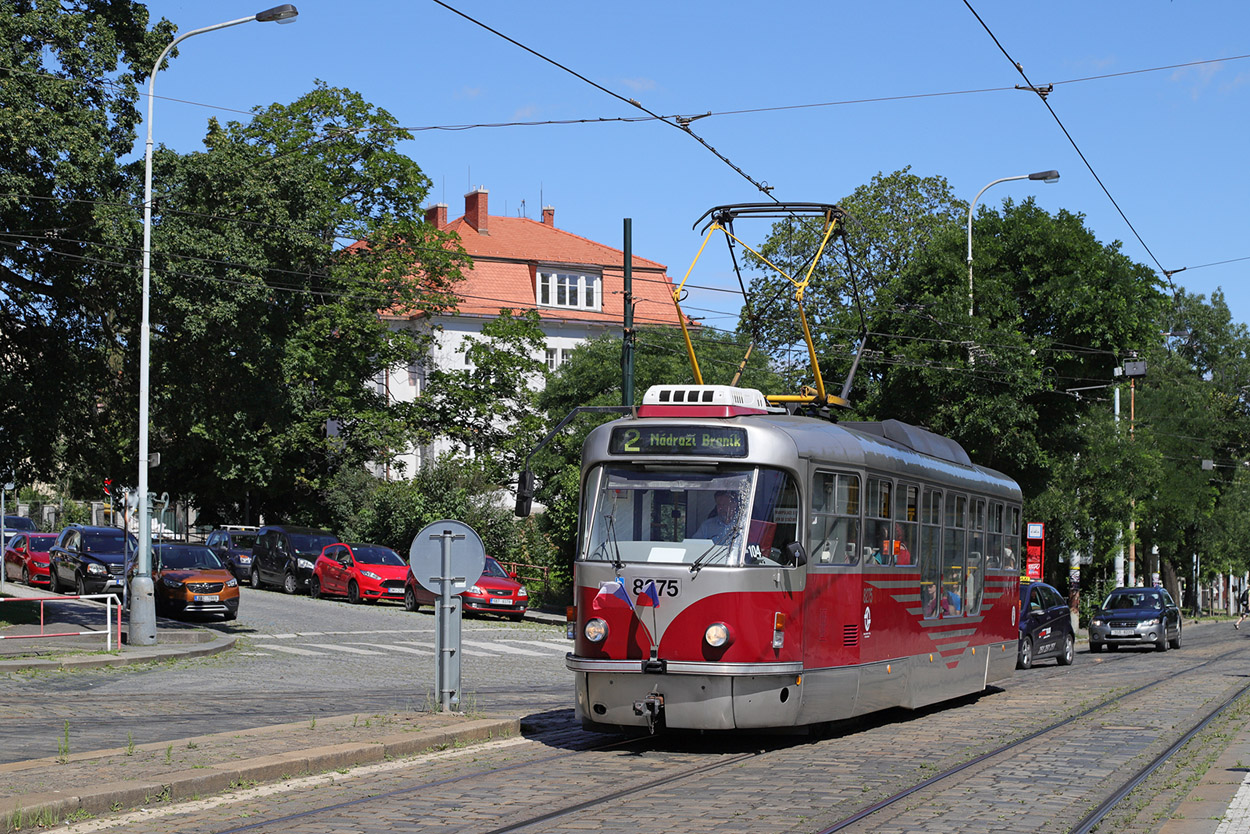 Prague, Tatra T3R.PLF N°. 8275