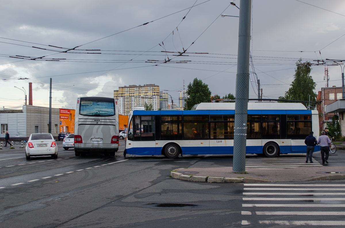 Saint-Petersburg, Trolza-5265.00 “Megapolis” Br. 1319; Saint-Petersburg — Incidents