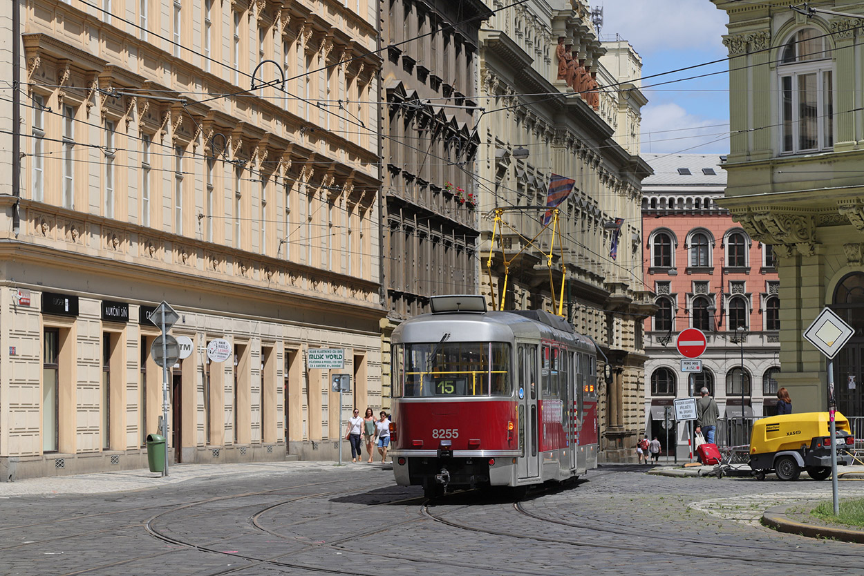 Прага, Tatra T3R.PLF № 8255