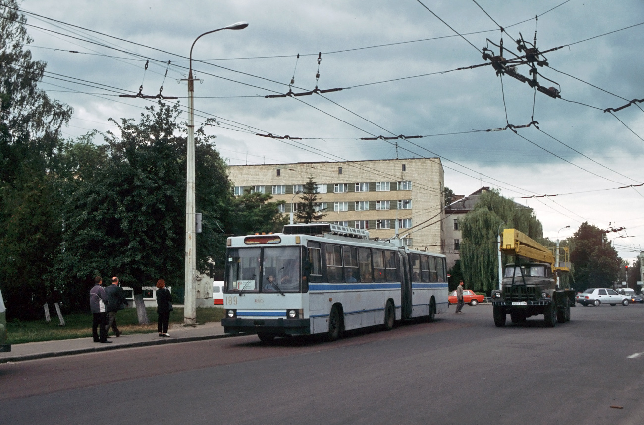 Луцк, ЮМЗ Т1 № 189