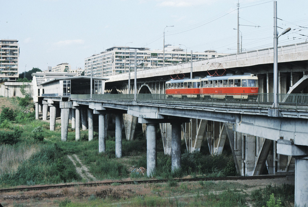 Волгоград, Tatra T3SU № 5832; Волгоград, Tatra T3SU № 5833