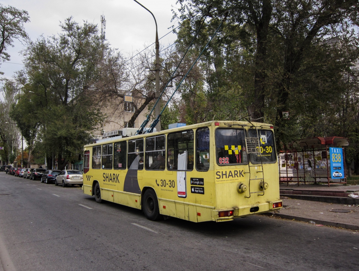 Запорожье, ЮМЗ Т2 № 032