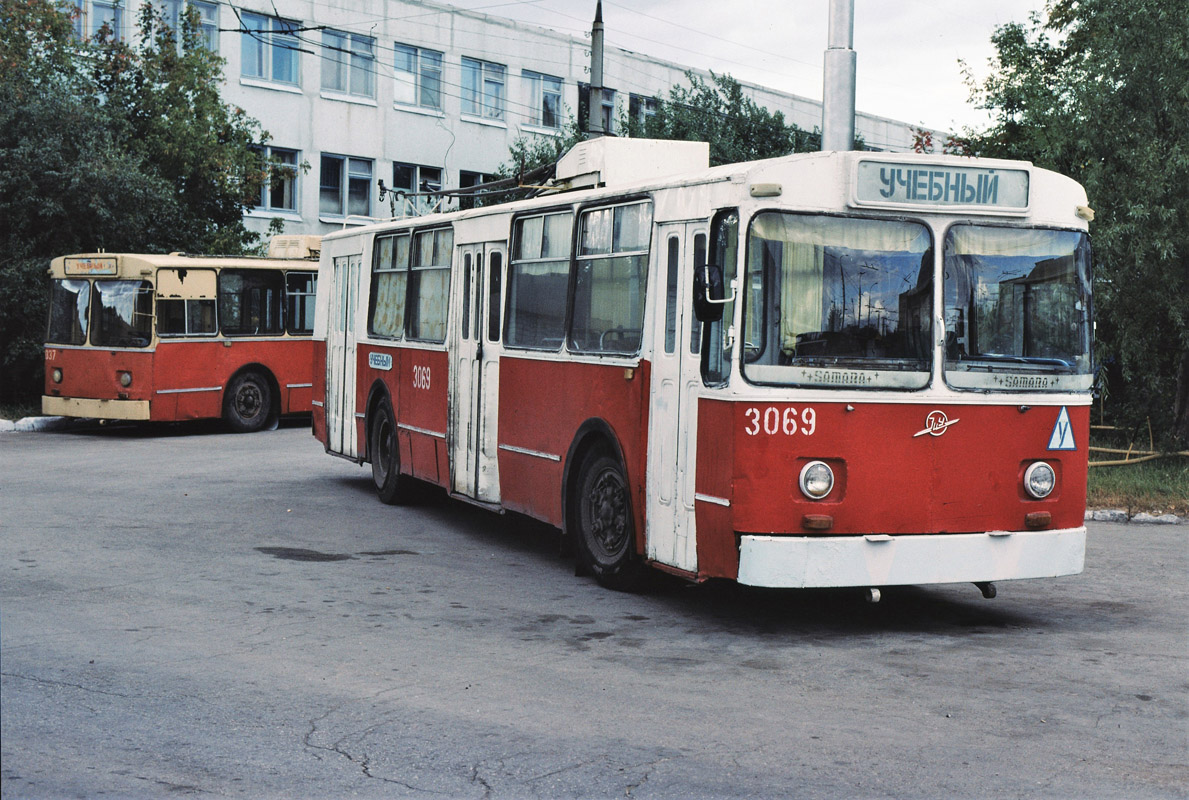 Samara, ZiU-682V Nr 3069; Samara — Historical photos — Tramway and Trolleybus (1992-2000)