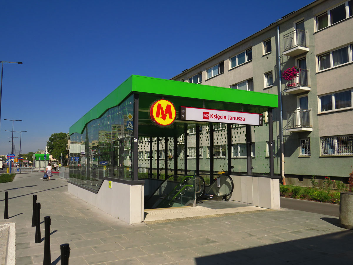 Варшава — Метрополитен