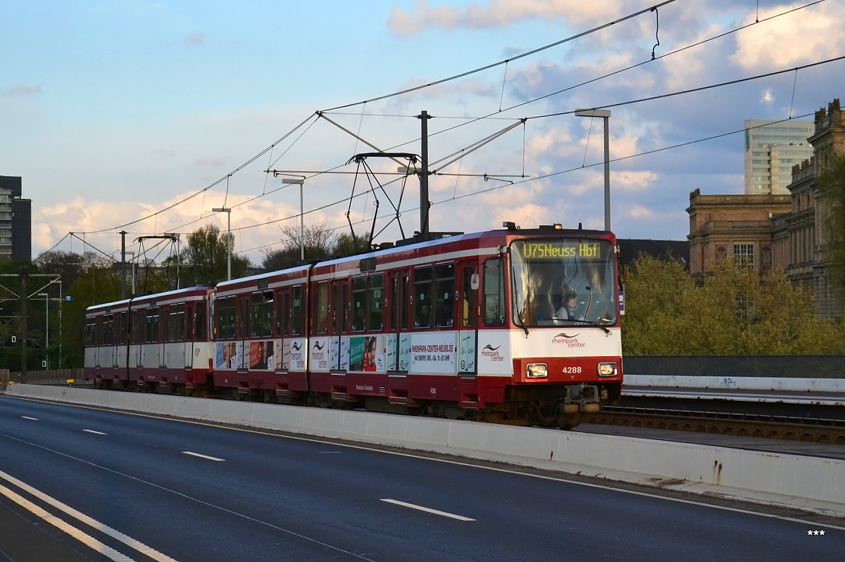 Дюссельдорф, Duewag B80D № 4288