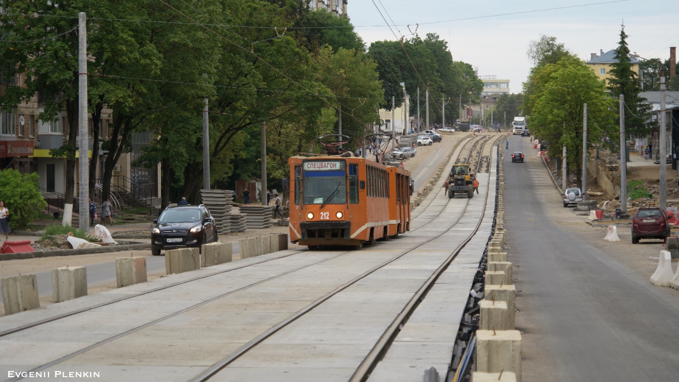 Smolensk, 71-608K č. 212; Smolensk — Constructions, track reconstructions and repairings; Smolensk — Shuttle traffic of trams during the repair of Nikolaev Street and Gagarin Avenue