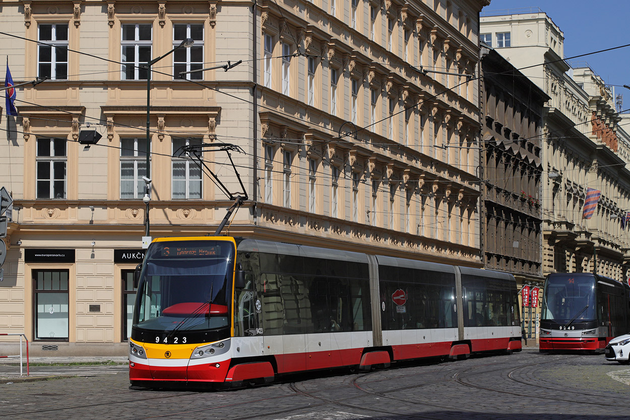 Прага, Škoda 15T7 ForCity Alfa Praha № 9423