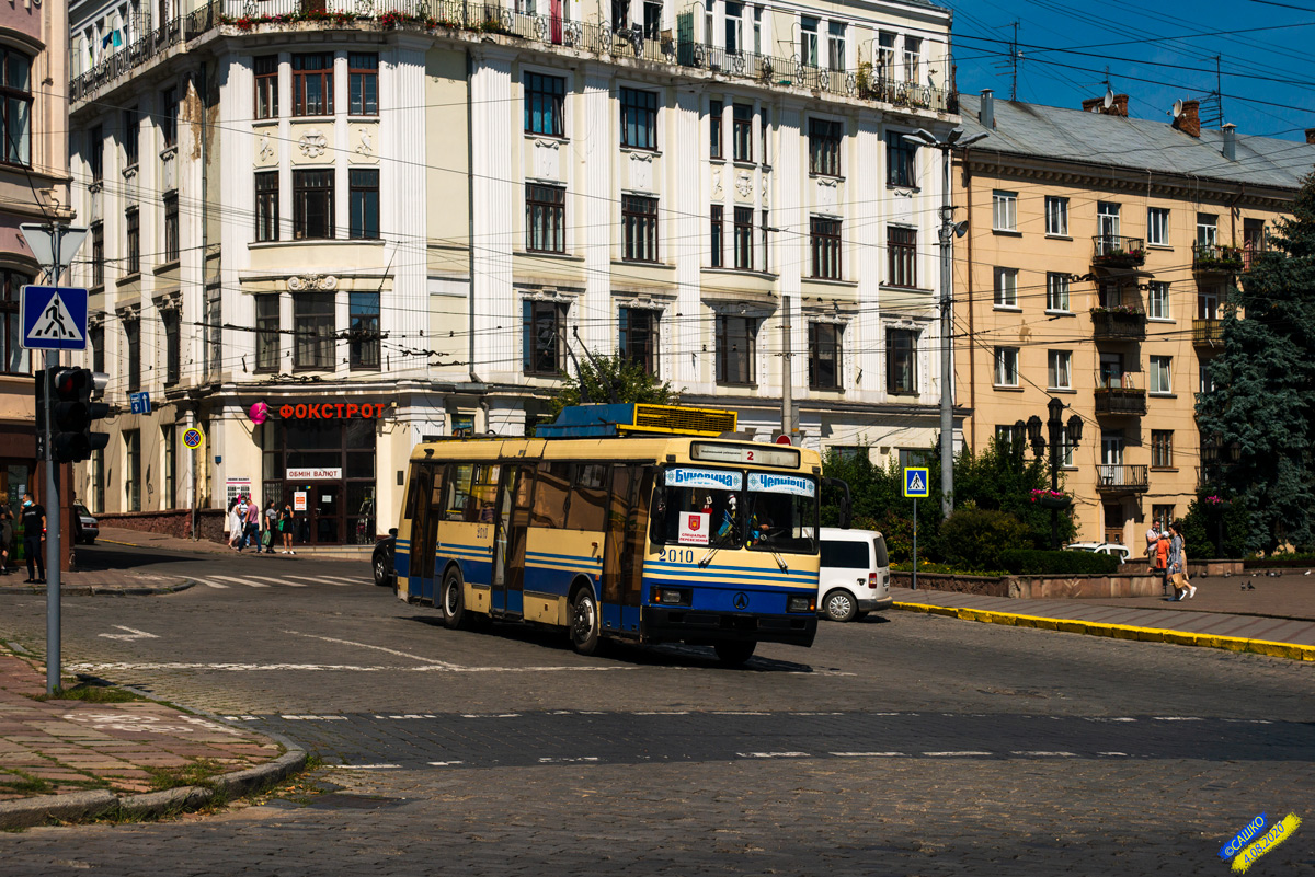 Черновцы, ЛАЗ-52522 № 2010