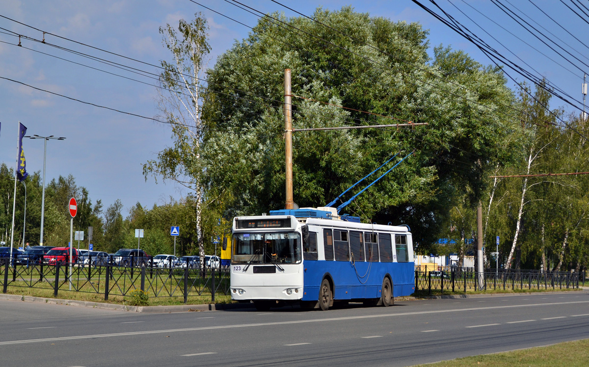 Калуга, ЗиУ-682Г-016.02 № 123