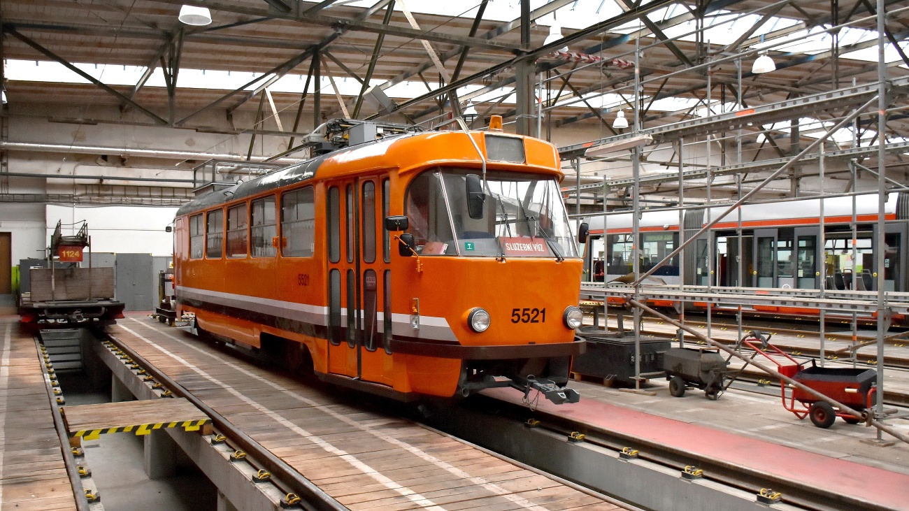 Прага, Tatra T3 № 5521