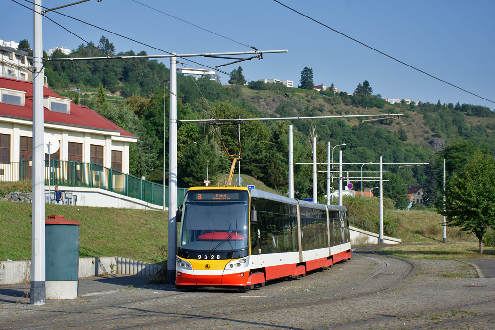 Prága, Škoda 15T4 ForCity Alfa Praha — 9328