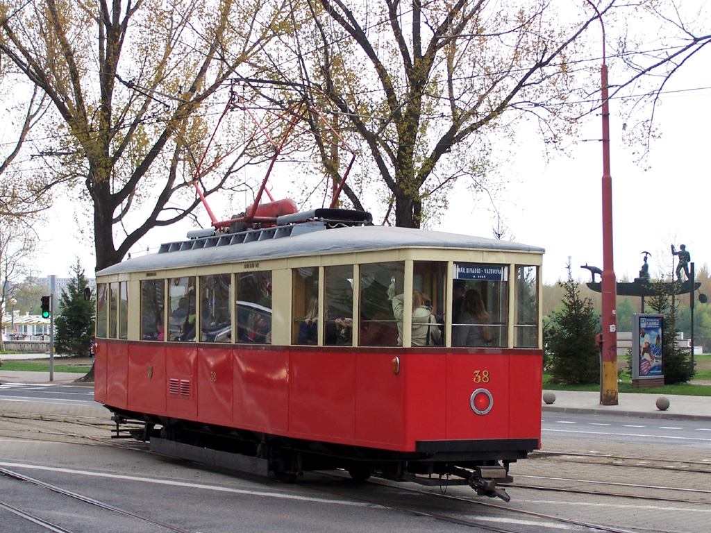 Братислава, Двухосный моторный DPMB № 38