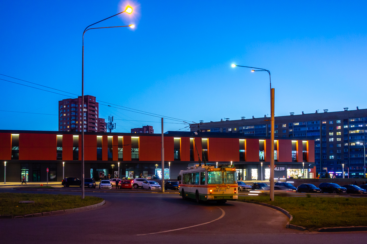 Penza, ZiU-682G-016.02 Nr. 2038