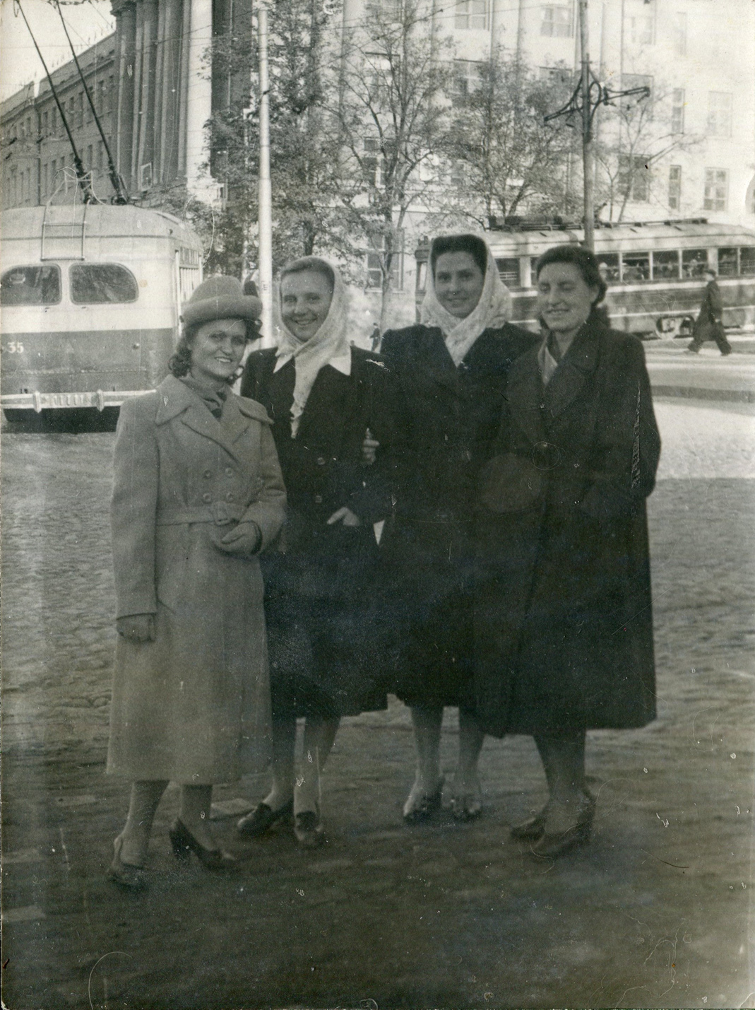 Dnipro, MTB-82D Nr. 35; Dnipro — Old photos: Trolleybus