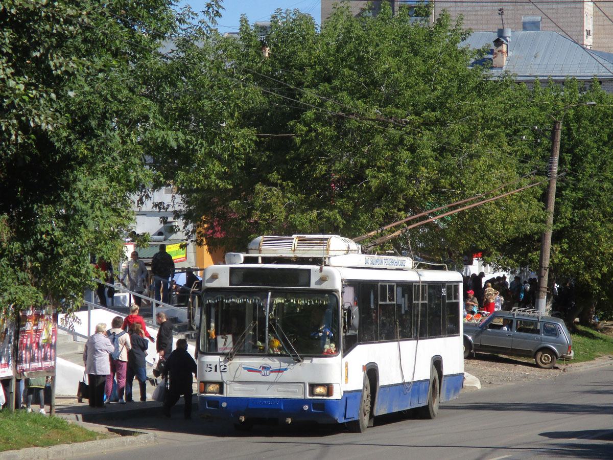 Киров, БТЗ-52764Р № 512