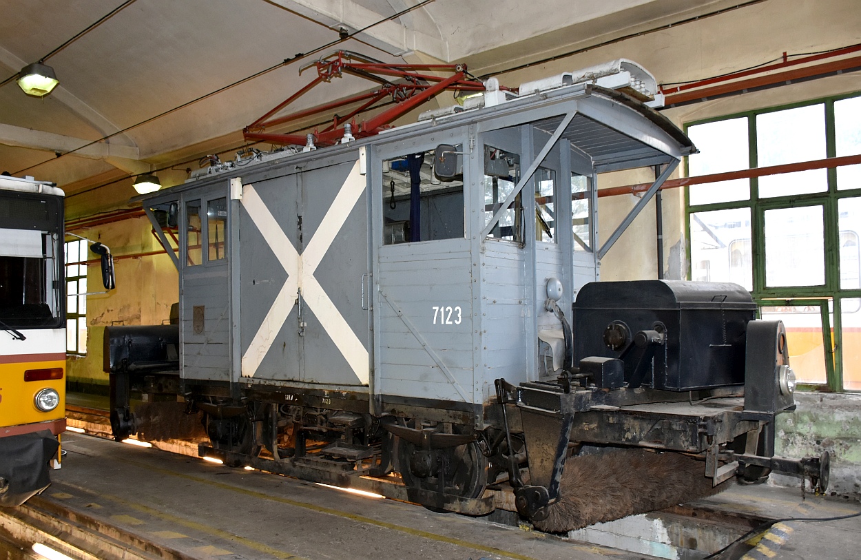 ბუდაპეშტი, Snow removal car № 7123; ბუდაპეშტი — Tram depots