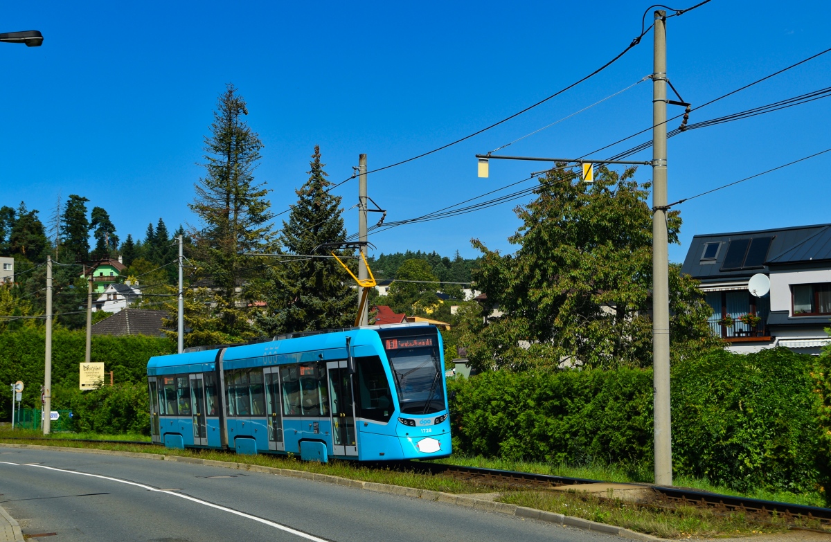 Ostrava, Stadler Tango NF2 Nr. 1728