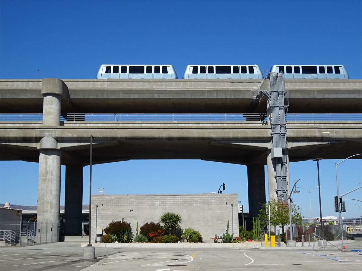 Сан-Франциско, область залива — AirTrain (аэропорт SFO)