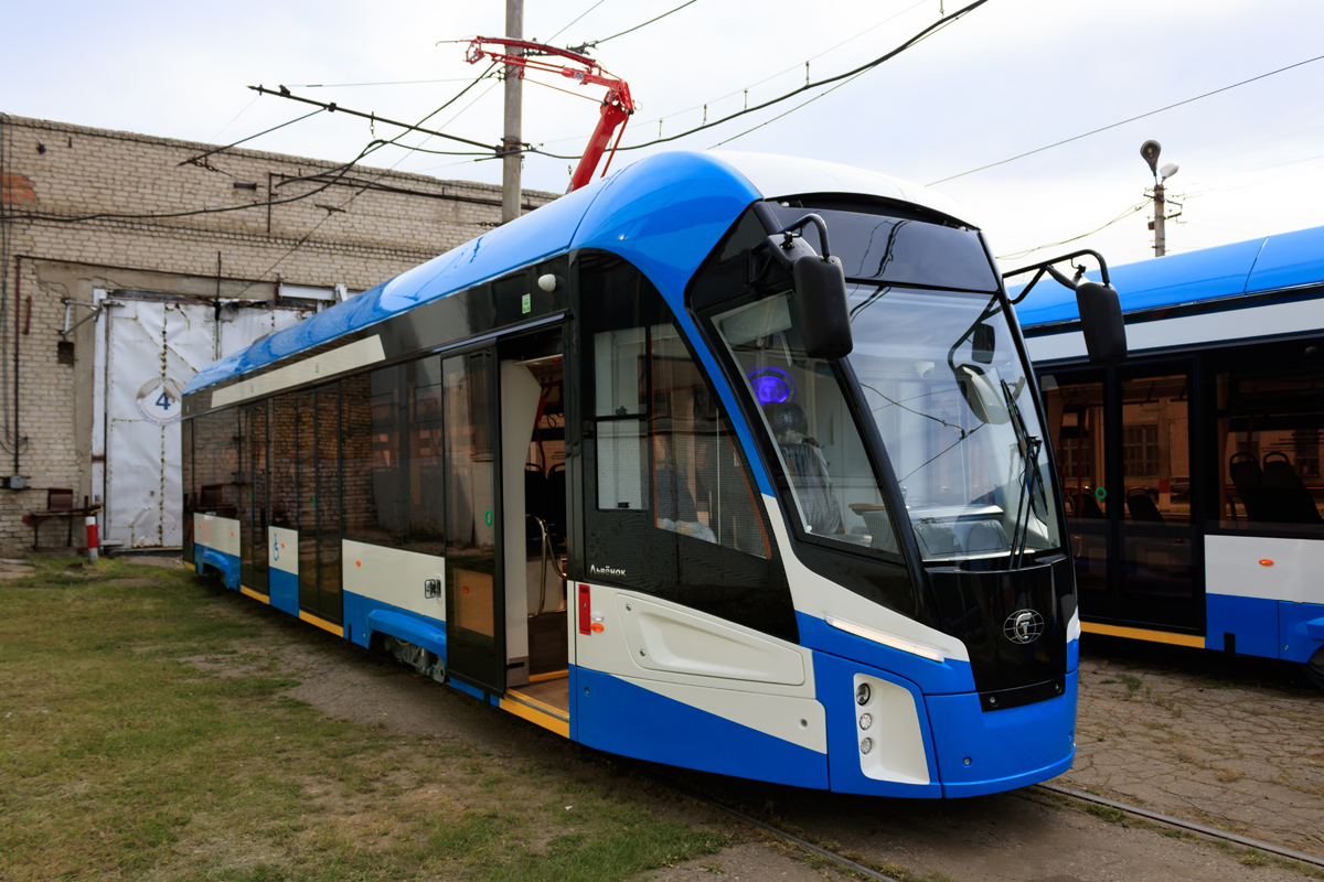 Ульяновск, 71-911ЕМ «Львёнок» № 2305; Ульяновск — Презентация вагонов 71-911ЕМ "Львёнок" 6 сентября 2020 года