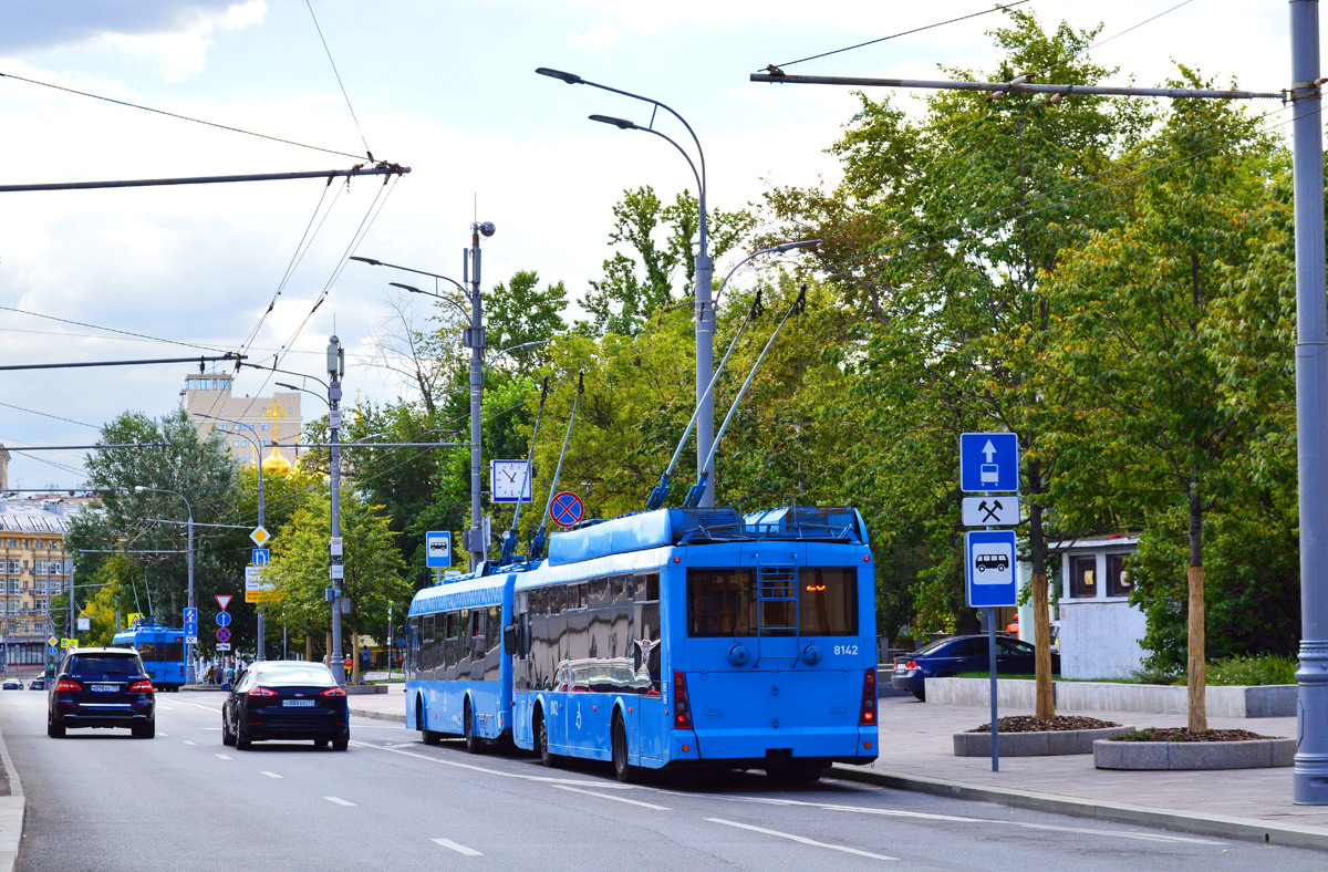 Москва, Тролза-5265.00 «Мегаполис» № 8142