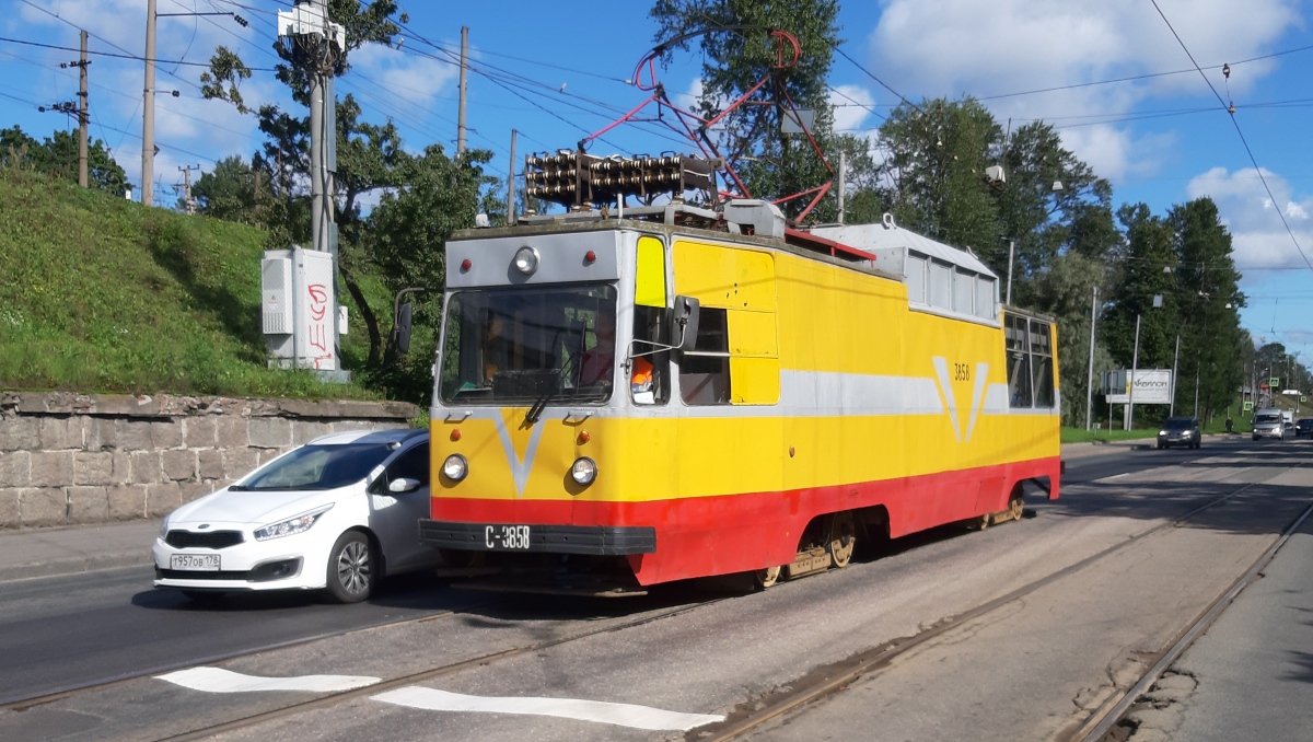 Санкт-Петербург, ЛМ-68М № С-3858