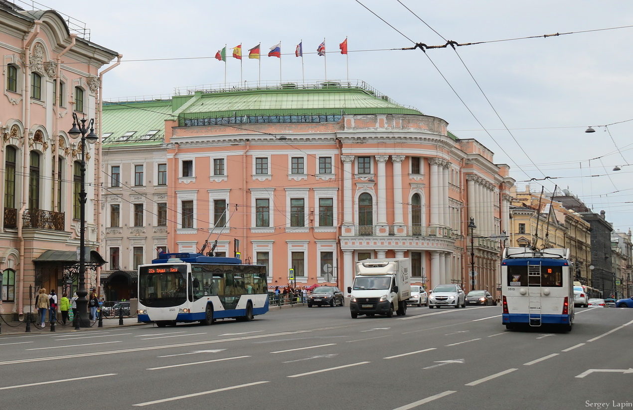 Санкт-Петербург, ВМЗ-5298.01 «Авангард» № 2323; Санкт-Петербург, Тролза-5265.00 «Мегаполис» № 3513