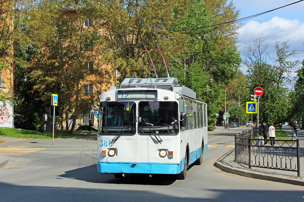 Екатеринбург, БТЗ-5276-01 № 380