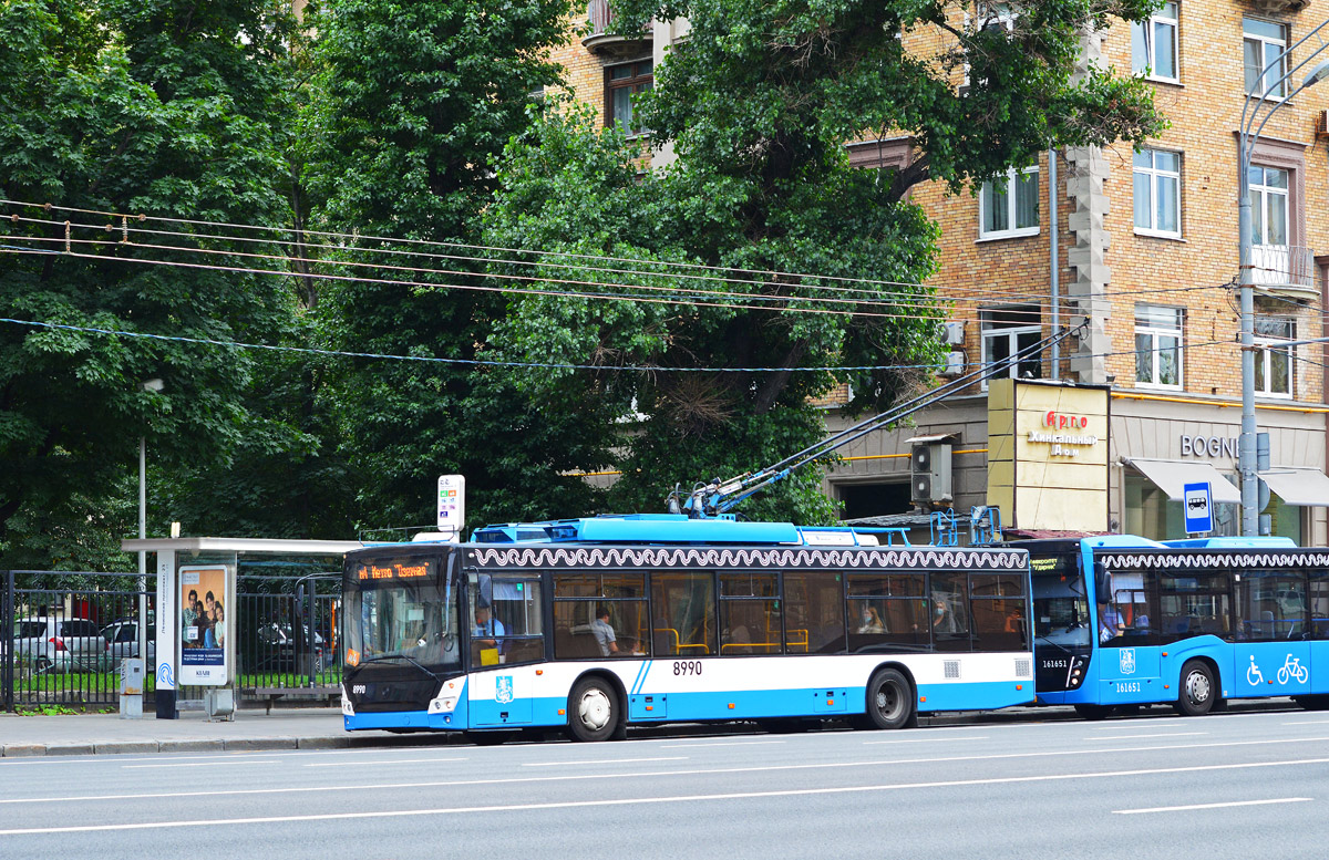 Москва, СВАРЗ-МАЗ-6275 № 8990