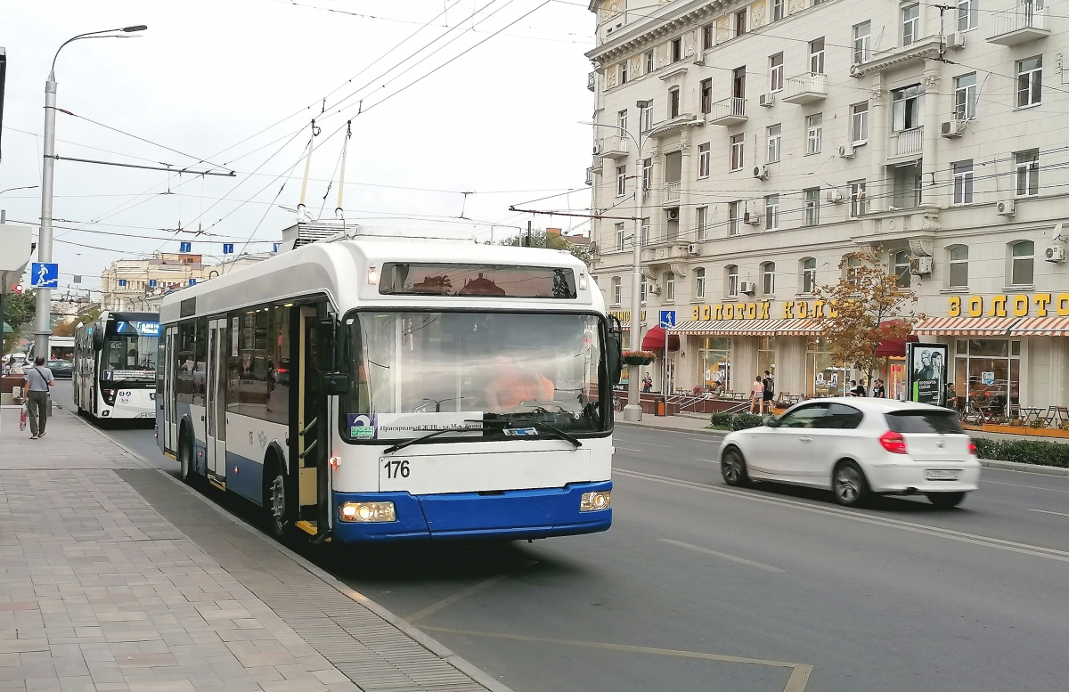 Ростов-на-Дону, БКМ 321 № 176