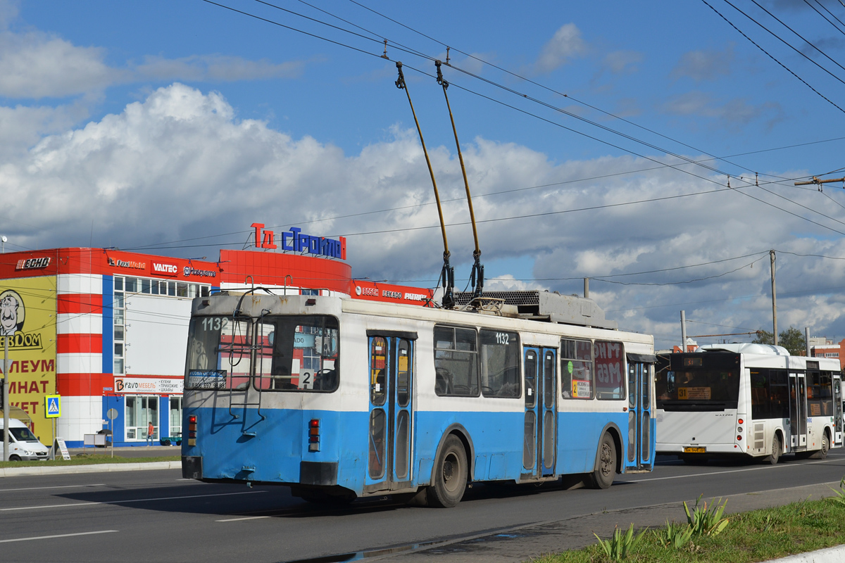 Брянск, ЗиУ-682ГМ1 (с широкой передней дверью) № 1132
