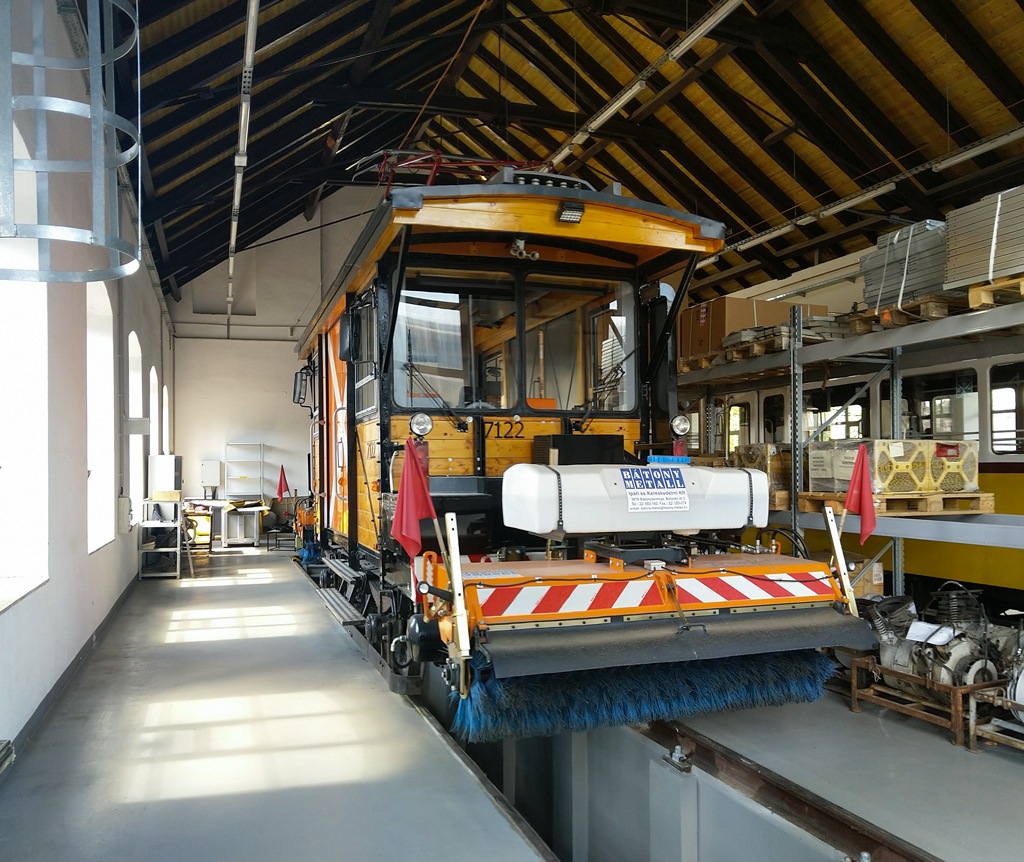 Budapest, Snow removal car — 7122; Budapest — Villamos kocsiszínek