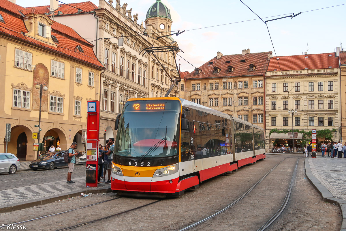 Прага, Škoda 15T4 ForCity Alfa Praha № 9352