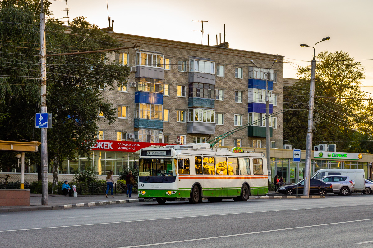 Пенза, ЗиУ-682Г-016.02 № 2038