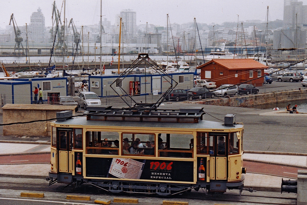 Ла-Корунья, Двухосный моторный вагон № 27