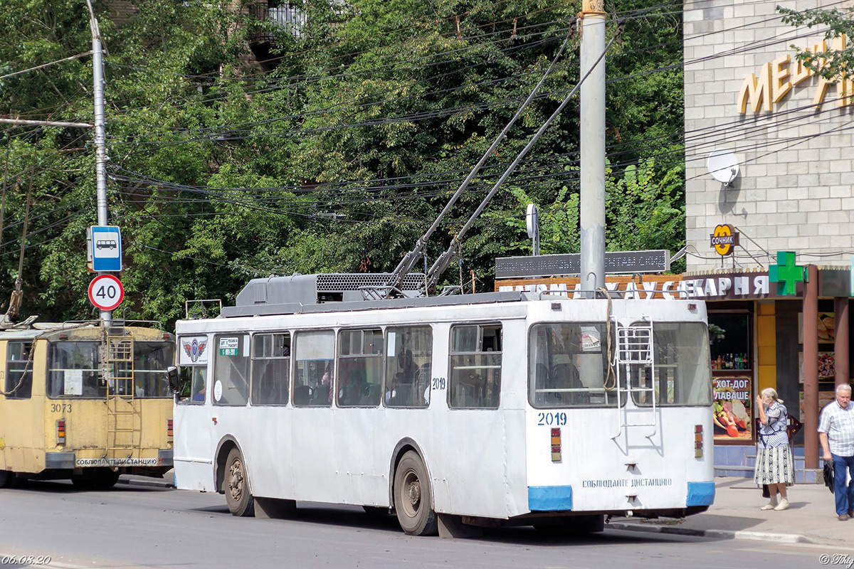 Рязан, ЗиУ-682ГМ1 (с широкой передней дверью) № 2019