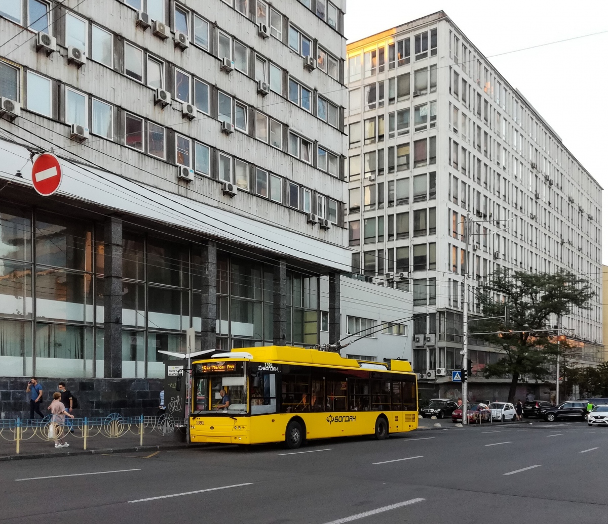 Киев, Богдан Т70117 № 1391