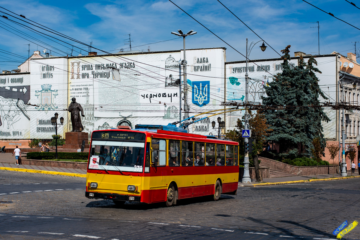 Черновцы, Škoda 14Tr17/7M № 379
