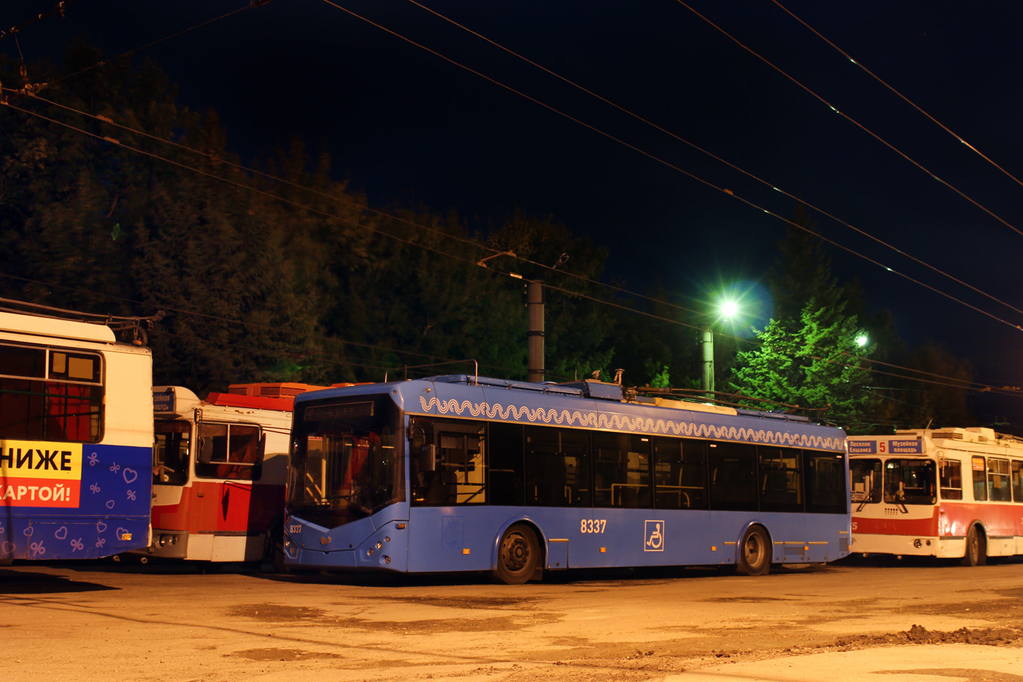 Саратов, БКМ 321 № 8337